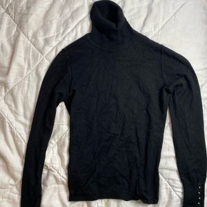 White House Black market black turtleneck size XS